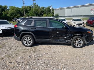 2016 Jeep Cherokee Latitude - Exterior Side Passenger